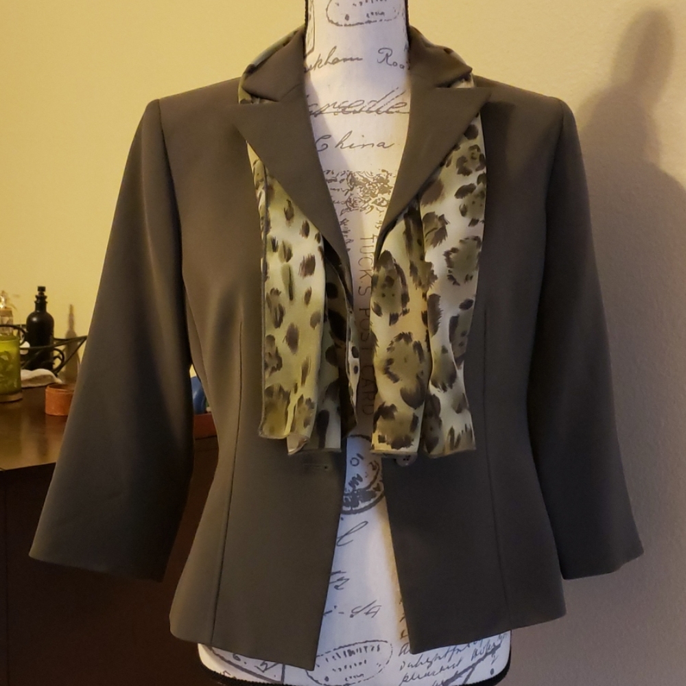 Kasper 3 pc suit